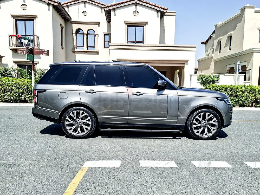 AED 2173/month | 2019 Land Rover Range Rover Vogue SE Supercharged | GCC Specs | Ref#464604 - Image 4