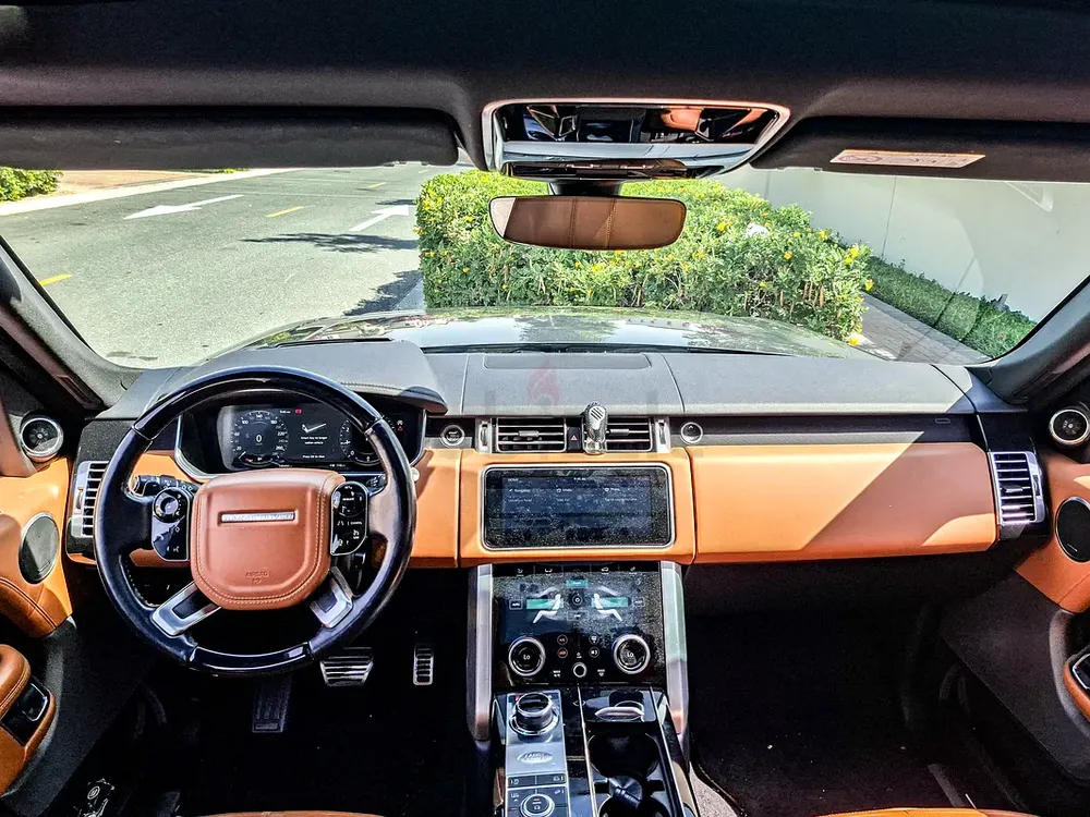 AED 2173/month | 2019 Land Rover Range Rover Vogue SE Supercharged | GCC Specs | Ref#464604 - Image 9