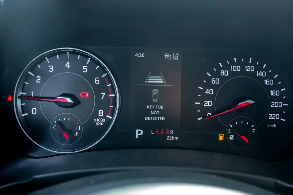 SUZUKI SWIFT HYBRID GCC GLX 2026 - Image 13