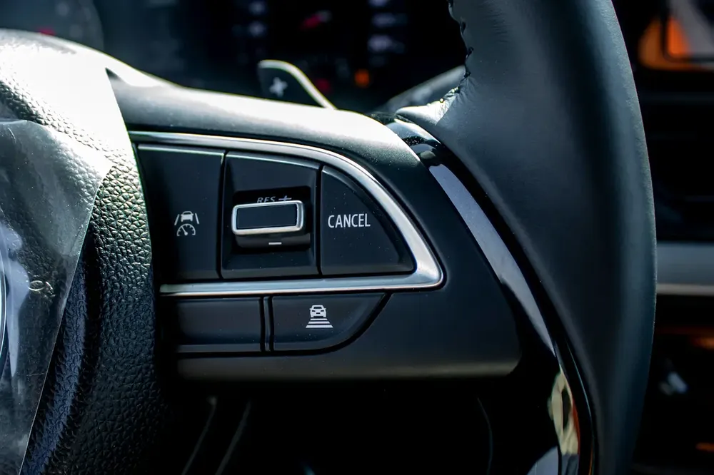 SUZUKI SWIFT HYBRID GCC GLX 2026 - Image 14
