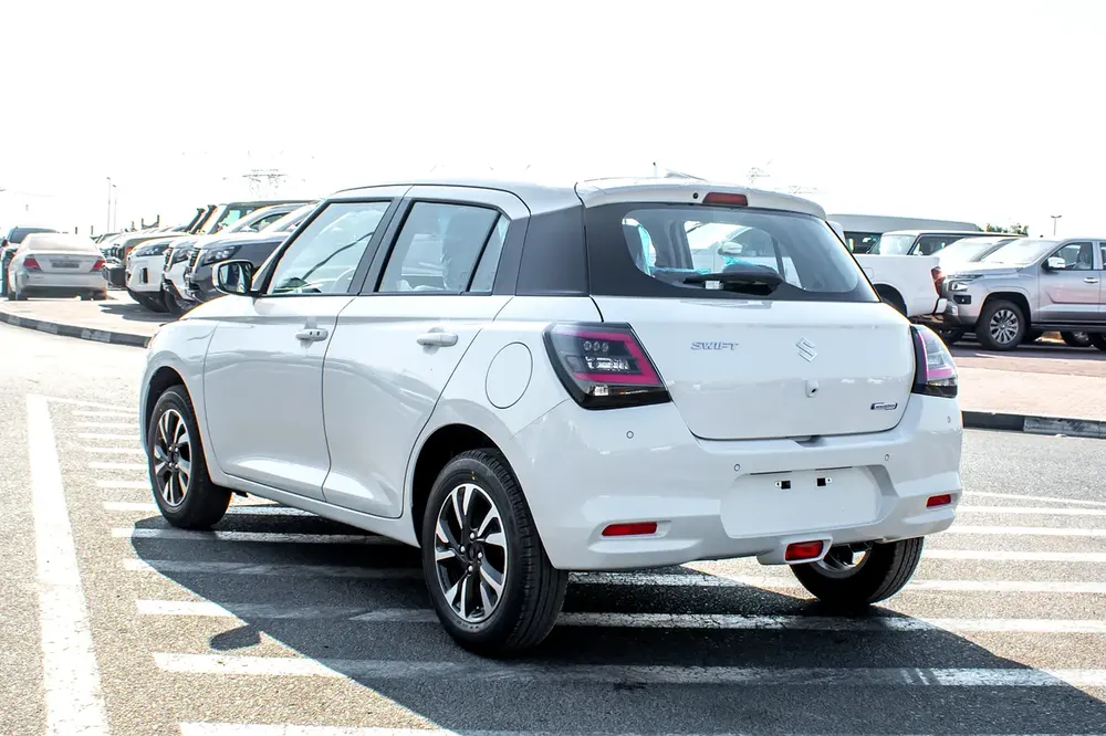 SUZUKI SWIFT HYBRID GCC GLX 2026 - Image 8
