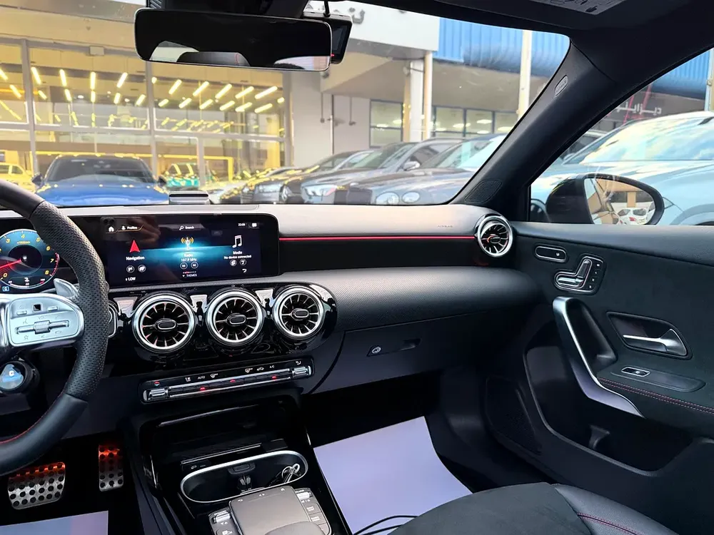 MERCEDES A35 - MODEL 2023 - NO ACCIDENT - 8,000 KM - Image 10