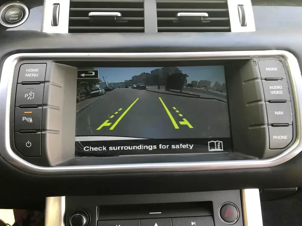 Land Rover Range Rover Evoque R-Dynamic HSE 2015 GCC Specs - Image 18