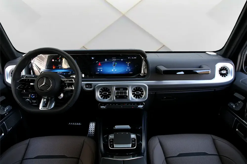 2026 MERCEDES G63 - FULLY LOADED - BRAND NEW - Image 13