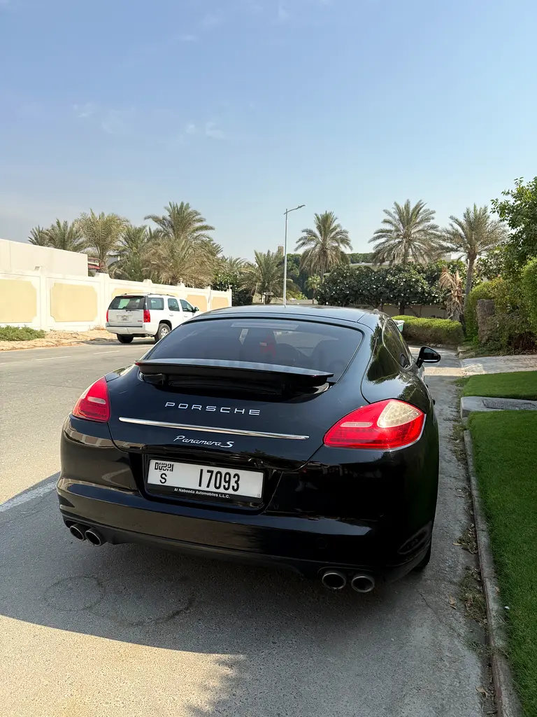 Porsche Panamera S 2010 | GCC Specs | Well Maintained - Image 4