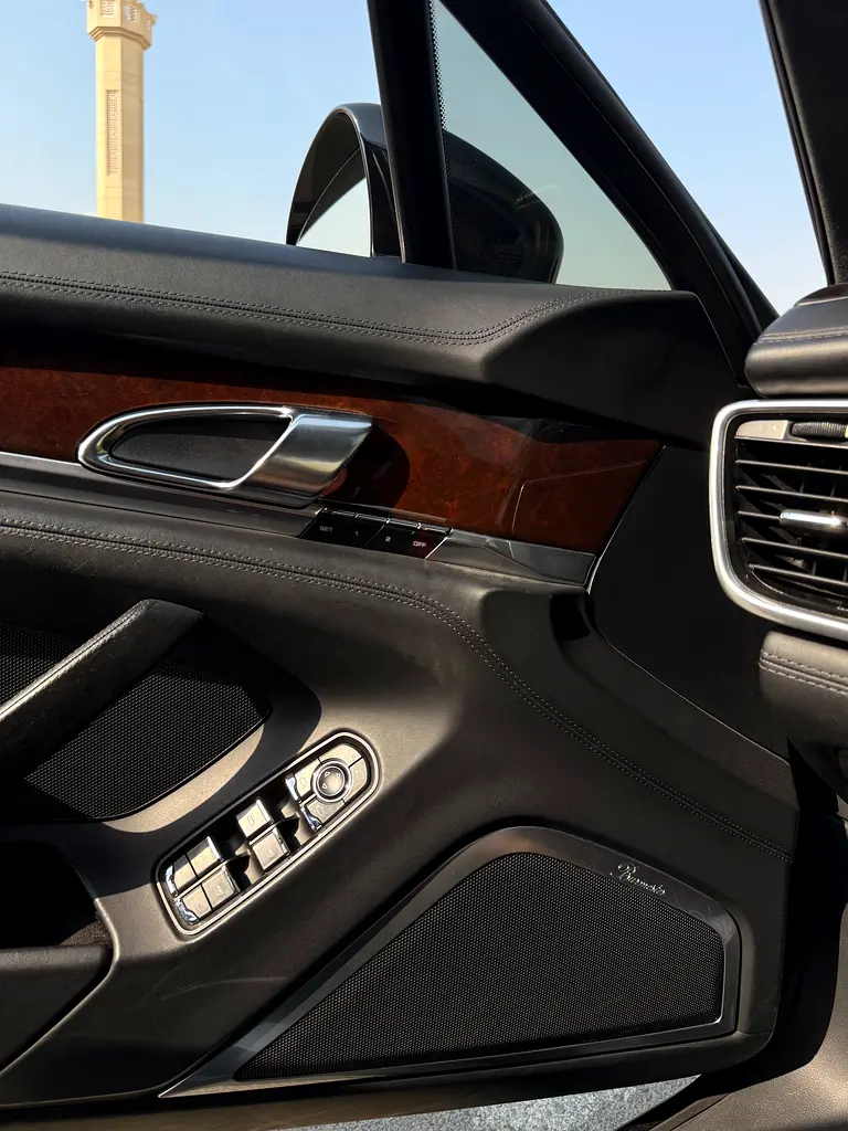 Porsche Panamera S 2010 | GCC Specs | Well Maintained - Image 9