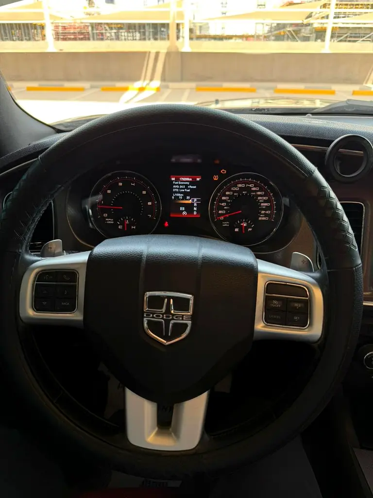 Dodge Charger R/T 2014 GCC Specs | Well Maintained - Image 13