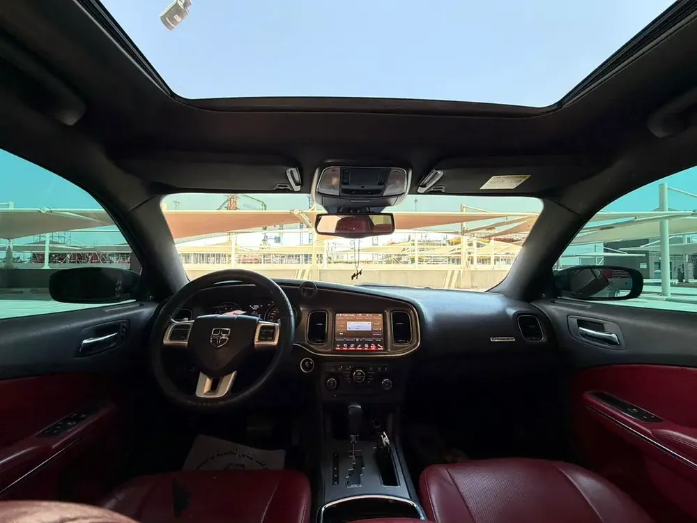 Dodge Charger R/T 2014 GCC Specs | Well Maintained - Image 7