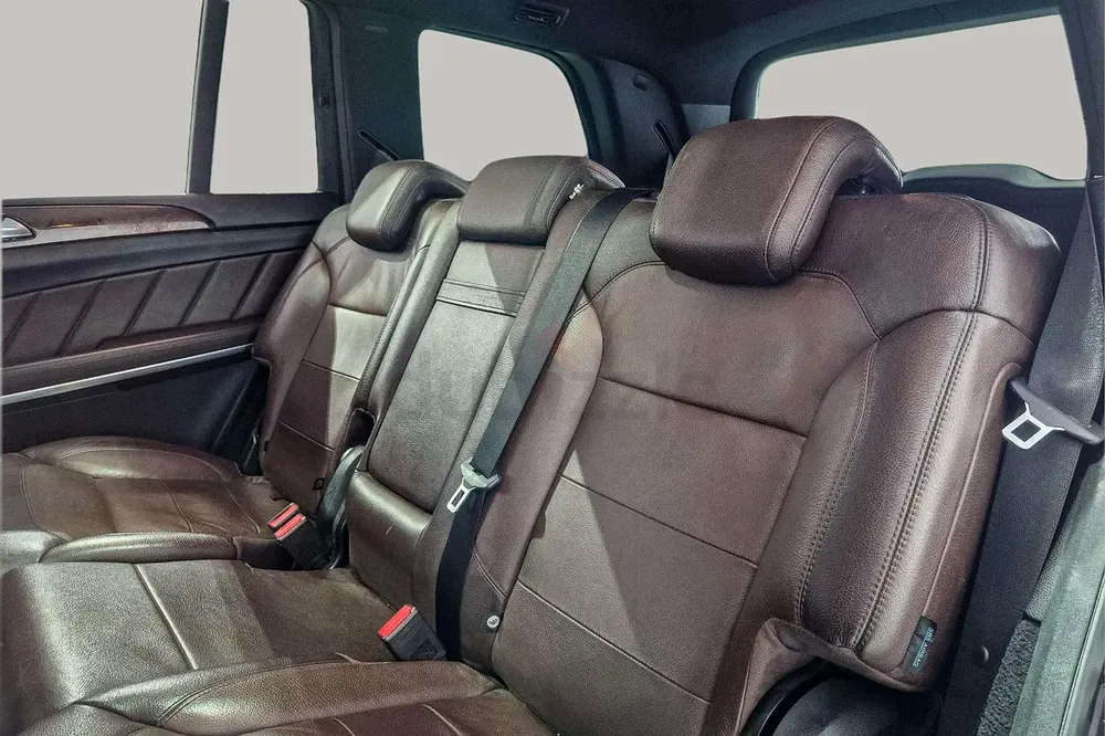 AED 2112/month | 2016 Mercedes-Benz GL-Class GL 500 4matic | GCC Specs | Ref#434052 - Image 12