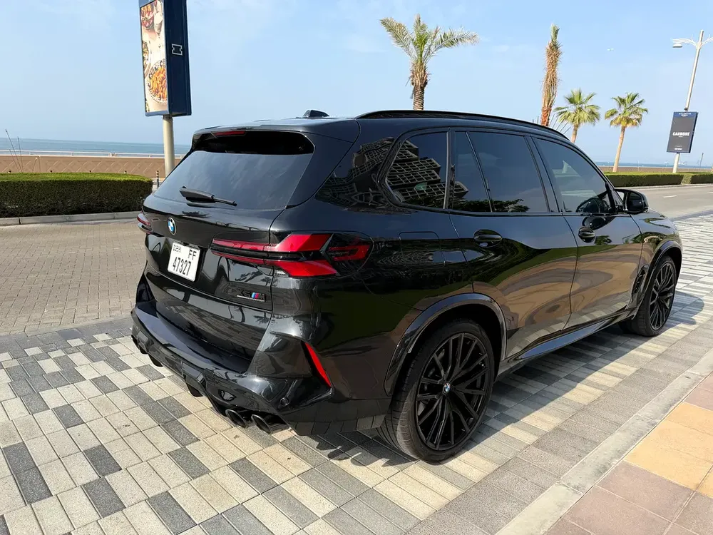 2025 BMW X5 M60i | 523HP V8 | Full Option | Like New - Image 4