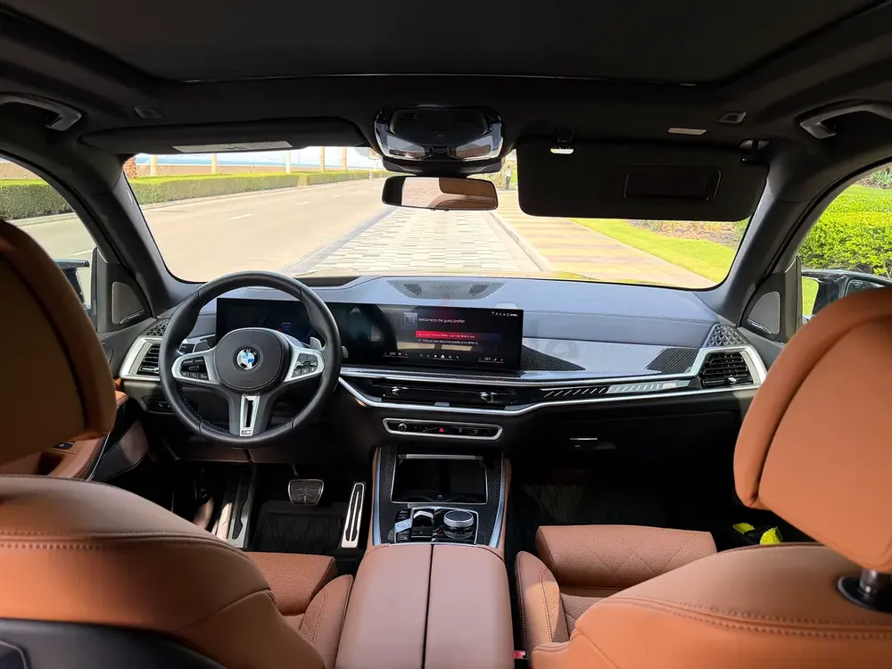 2025 BMW X5 M60i | 523HP V8 | Full Option | Like New - Image 8