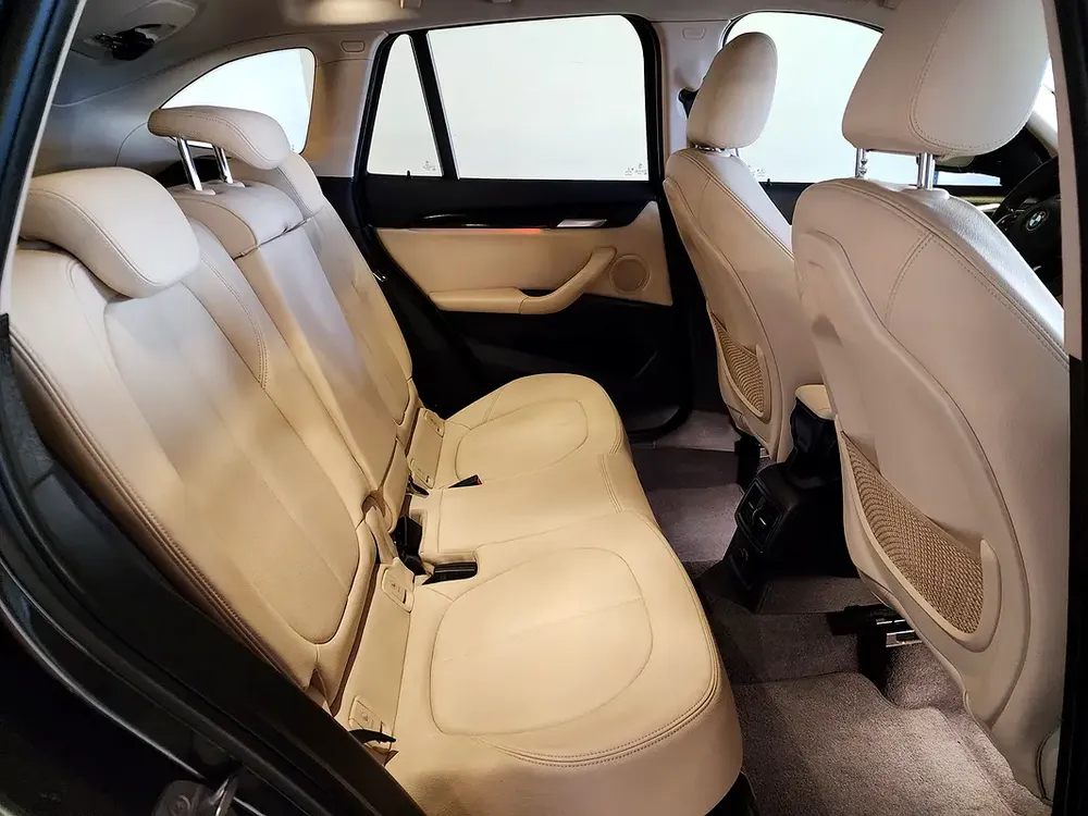 BMW X1 SDrive20i V4 2.0 2018 Model GCC Specs In Perfect Condition - Image 12