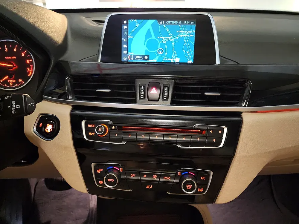 BMW X1 SDrive20i V4 2.0 2018 Model GCC Specs In Perfect Condition - Image 16
