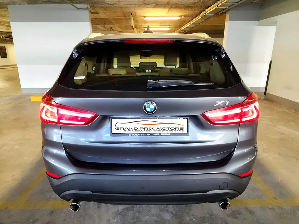 BMW X1 SDrive20i V4 2.0 2018 Model GCC Specs In Perfect Condition - Image 8