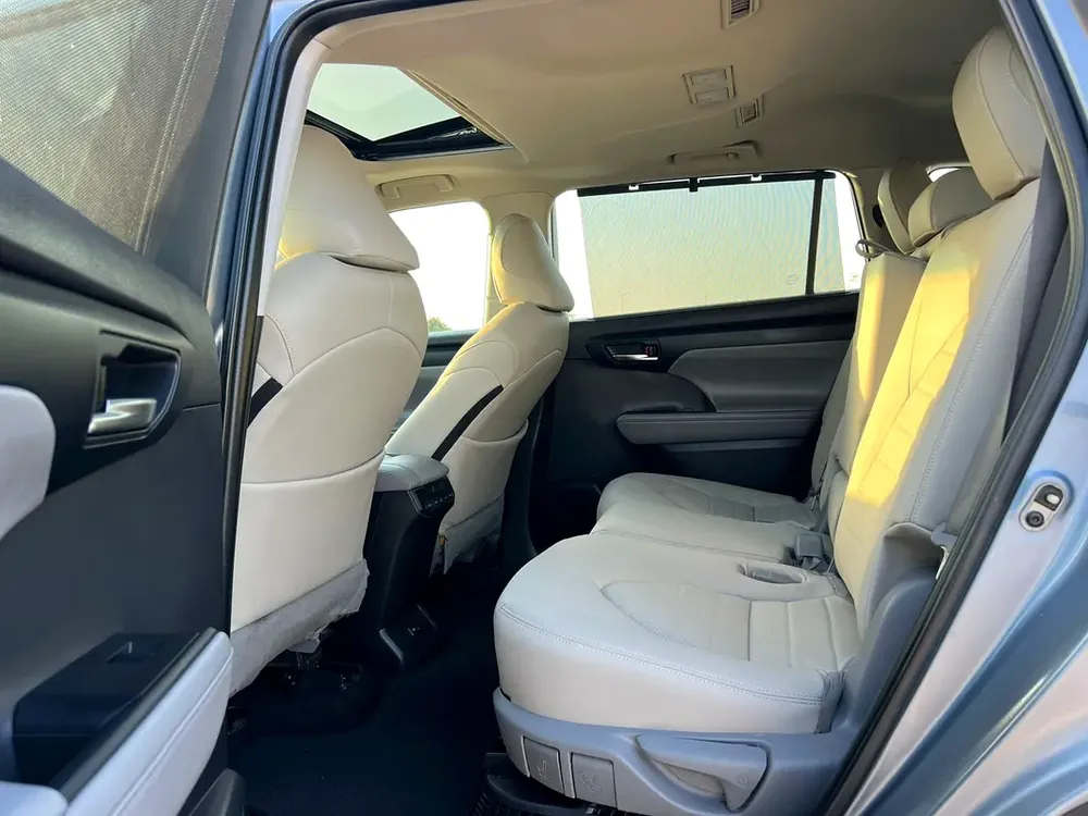 2022 Toyota Highlander Hybrid GLE Full Option Gcc -2.5L V4 - Rear Camera & Sensor - Leather Seat - Image 17