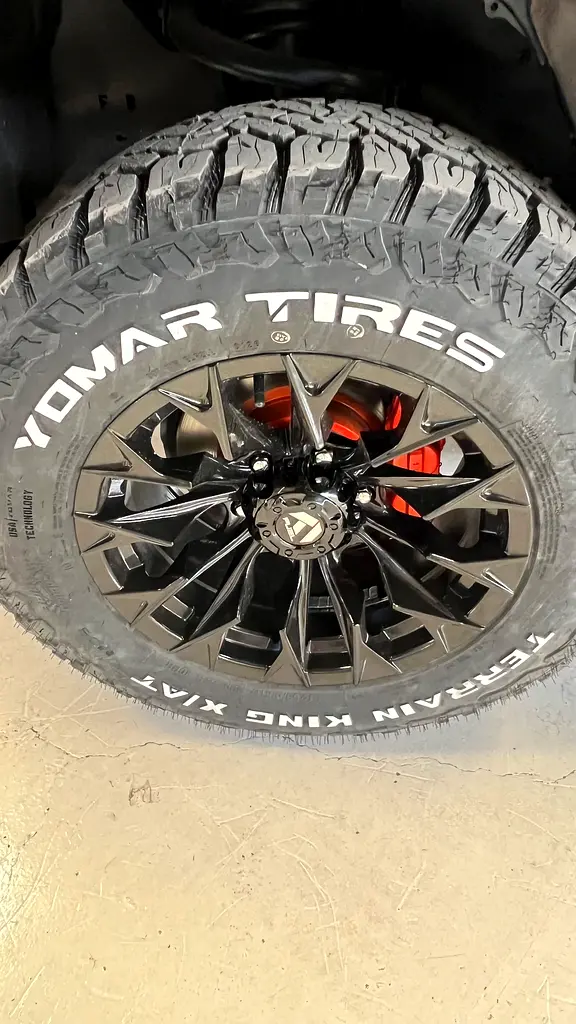 Toyota Hilux GR Sport 2021 - Japanese Specs - GCC Resale - Image 15