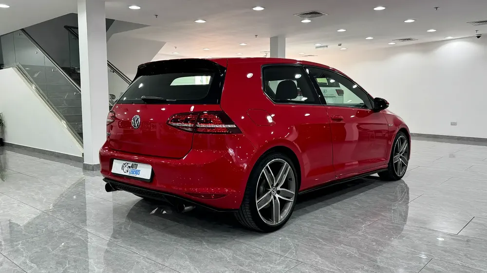 Volkwagen Golf GTI Sport - Image 4