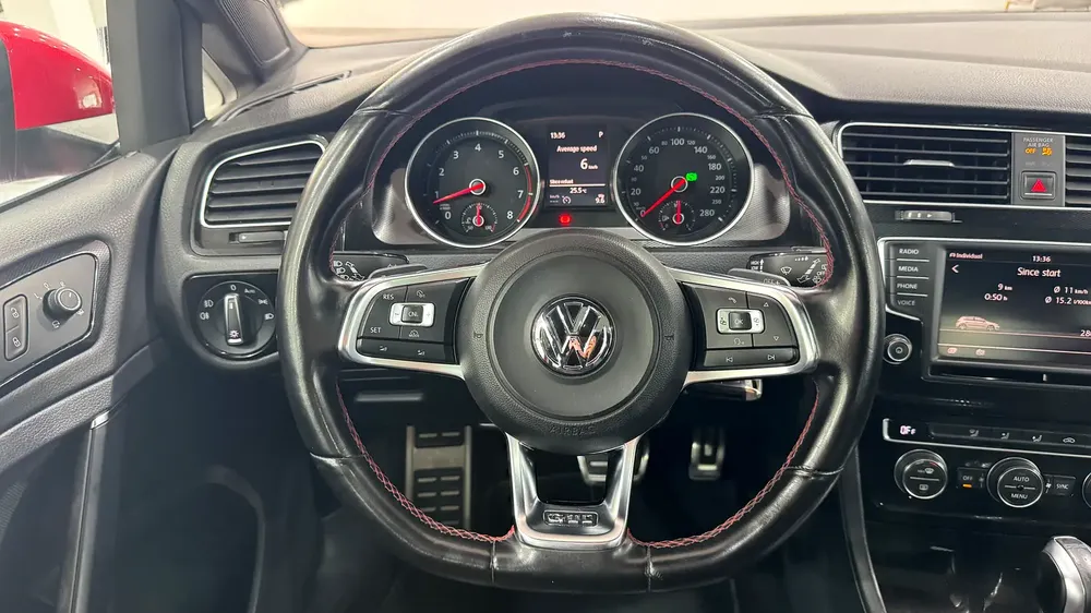 Volkwagen Golf GTI Sport - Image 9
