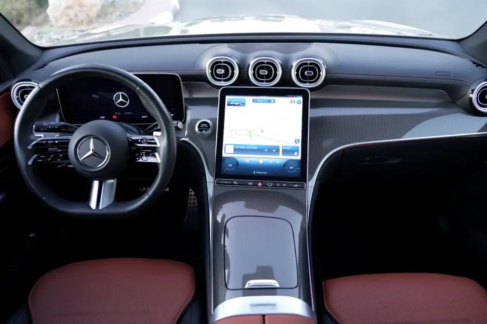 MERCEDES BENZ GLC 200 SUV 4 MATIC MODEL 2023 –  31,000 KM
WARRANTY  SERVICE 5 YEARS OR 105,000 - Image 9