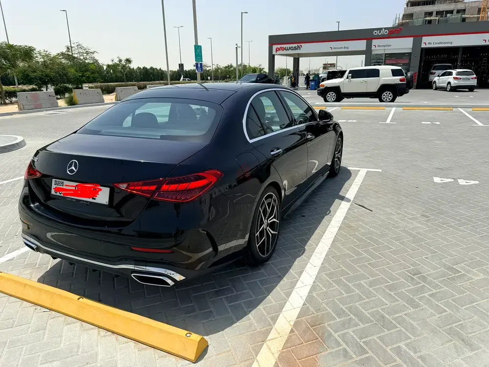 Super Clean Mercedes C200 for sale - Image 4