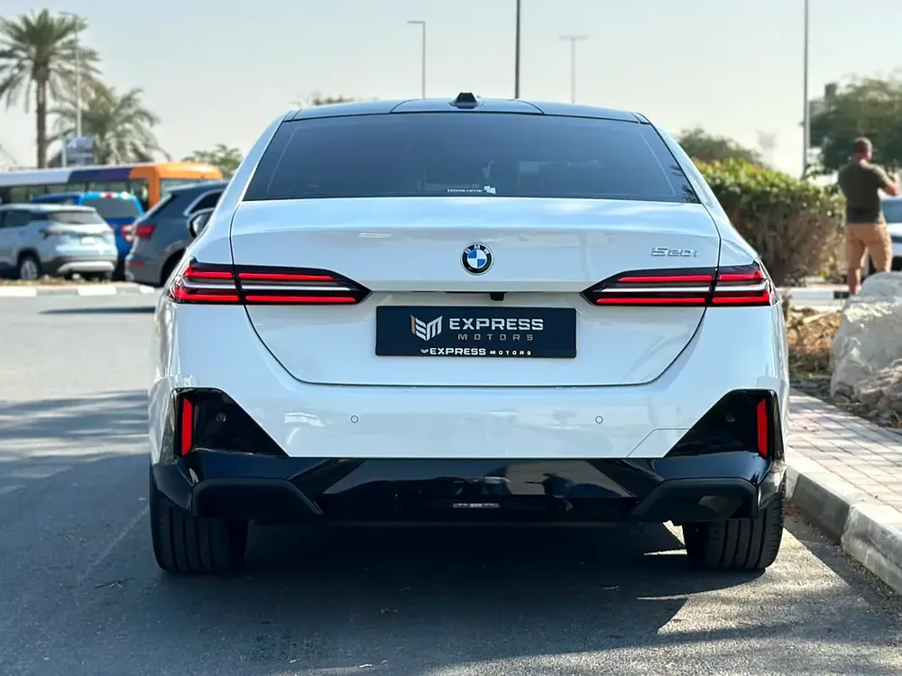 BMW 520i || M-PACKAGE || CLEAN TITLE || 2024 || - Image 4