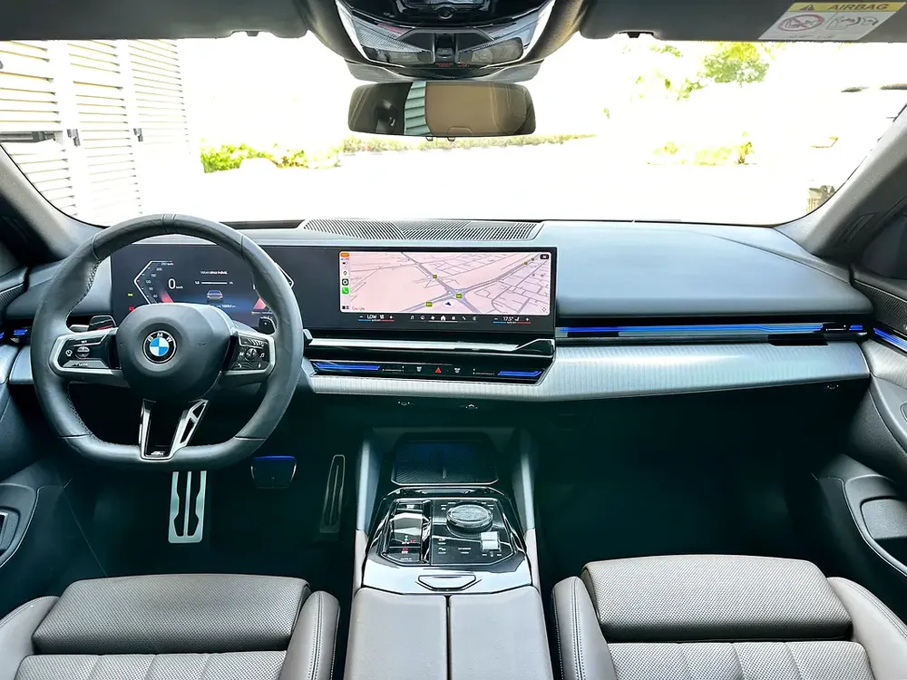 BMW 520i || M-PACKAGE || CLEAN TITLE || 2024 || - Image 9