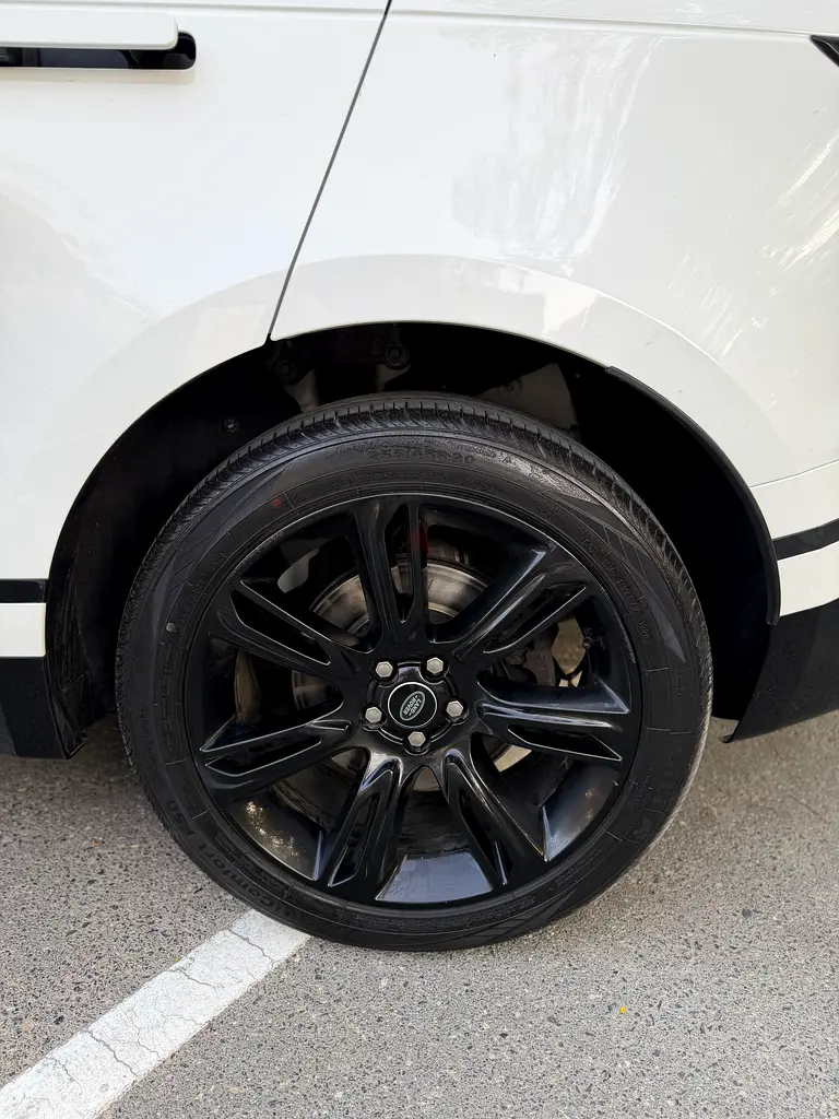 Velar very clean original paint top options - Image 16