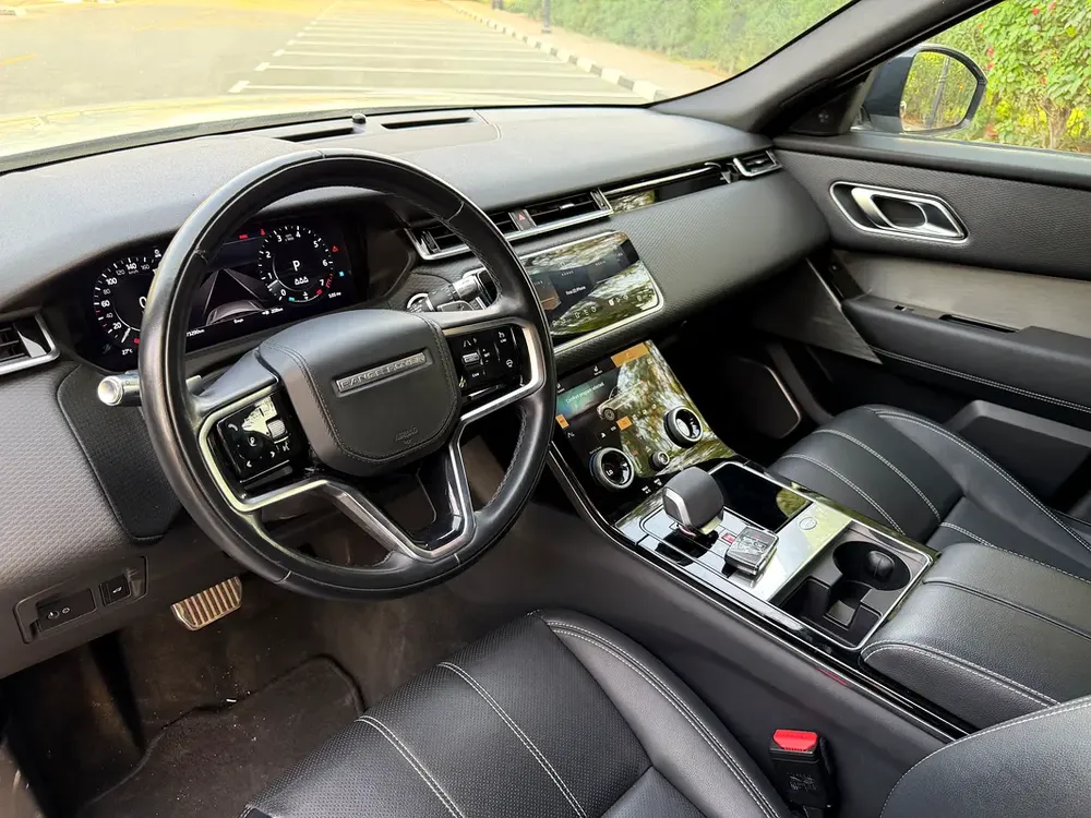 Velar very clean original paint top options - Image 17