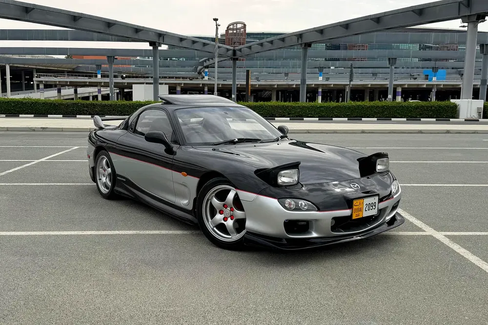 Mazda RX-7 1994 ( Spirit R Edition ) 1.3L - Twin-Turbocharged Rotary Engine | Sunroof | Japan Import - Image 4