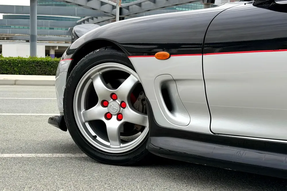 Mazda RX-7 1994 ( Spirit R Edition ) 1.3L - Twin-Turbocharged Rotary Engine | Sunroof | Japan Import - Image 7
