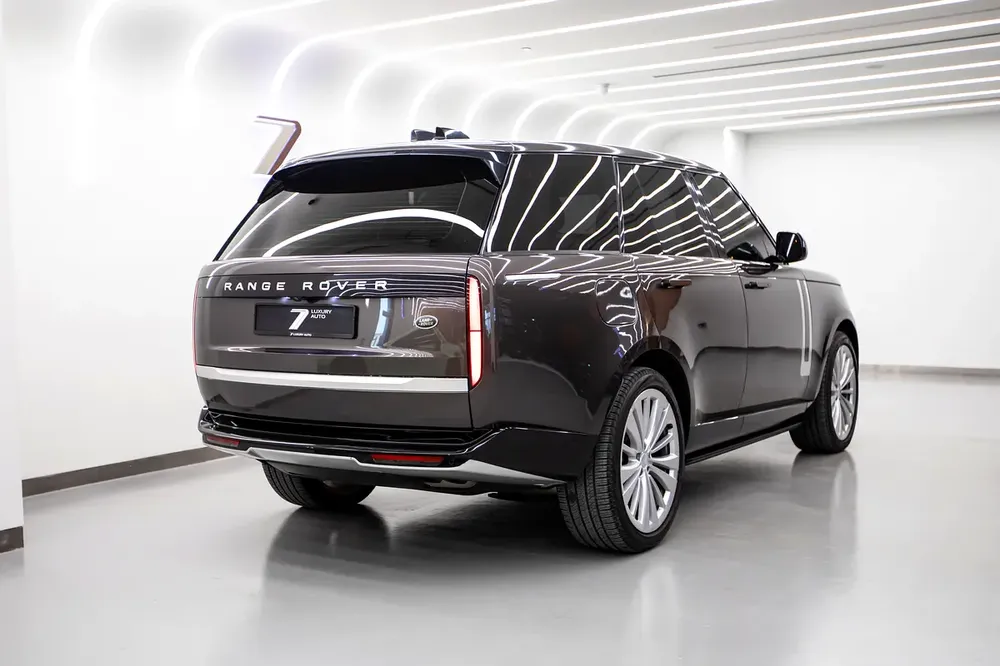 Land Rover Range Rover First Edition 2022 - GCC Specs - Pristine Condition - WARRANTY - AL TAYER - - Image 4