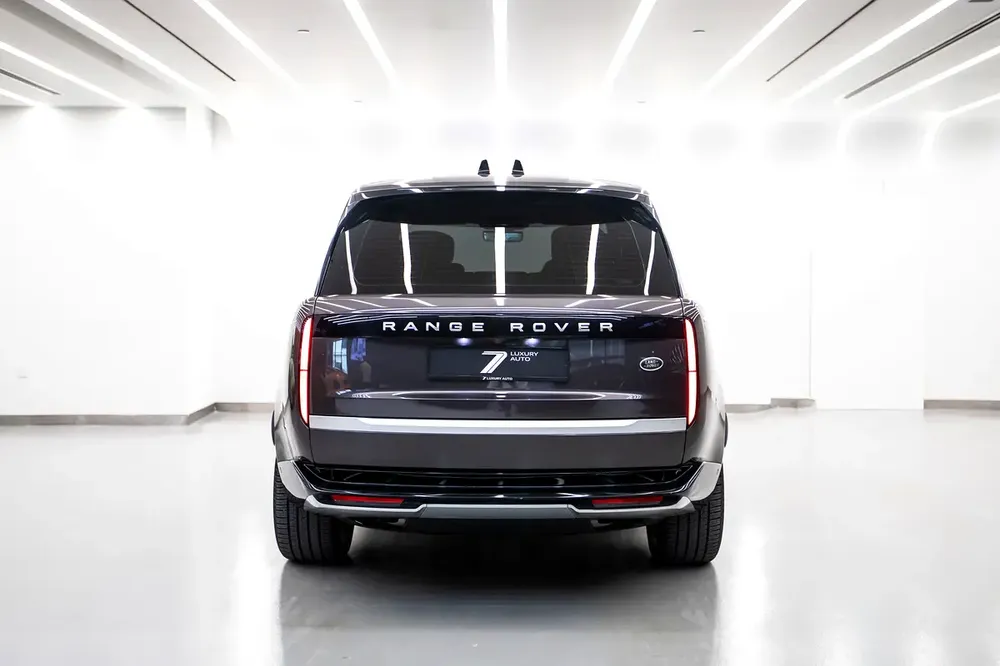 Land Rover Range Rover First Edition 2022 - GCC Specs - Pristine Condition - WARRANTY - AL TAYER - - Image 6