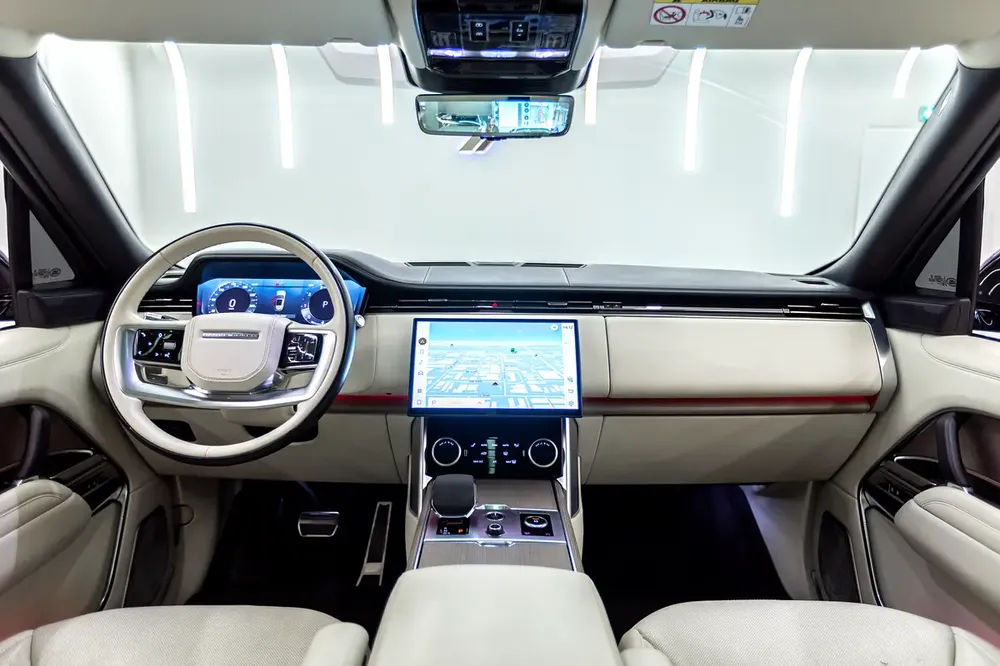 Land Rover Range Rover First Edition 2022 - GCC Specs - Pristine Condition - WARRANTY - AL TAYER - - Image 7