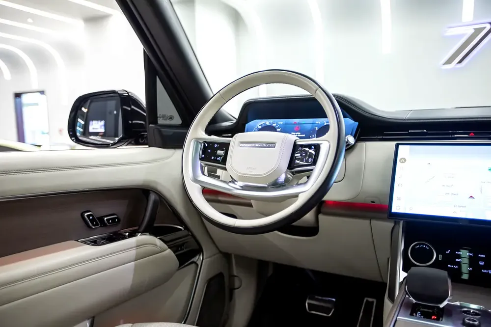 Land Rover Range Rover First Edition 2022 - GCC Specs - Pristine Condition - WARRANTY - AL TAYER - - Image 9