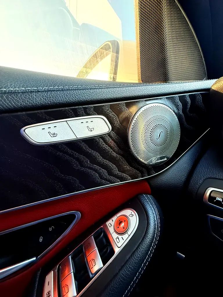 Mercedes-Benz C-Class C200 2015 | GCC Specs | Low Mileage | Excellent Condition - Image 13