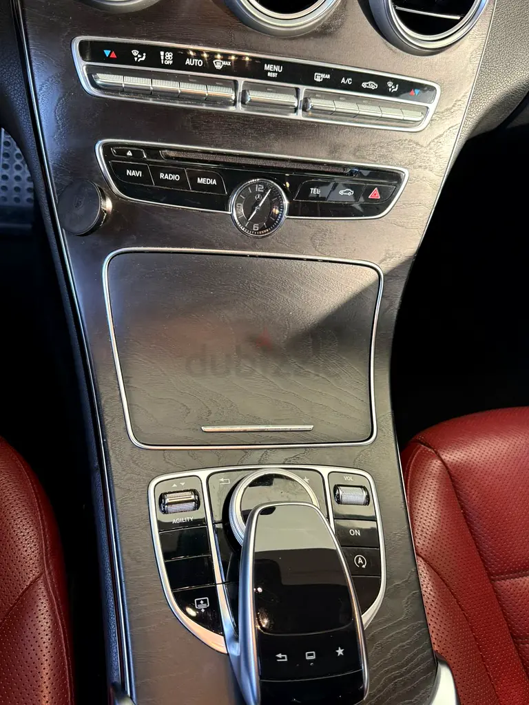 Mercedes-Benz C-Class C200 2015 | GCC Specs | Low Mileage | Excellent Condition - Image 9