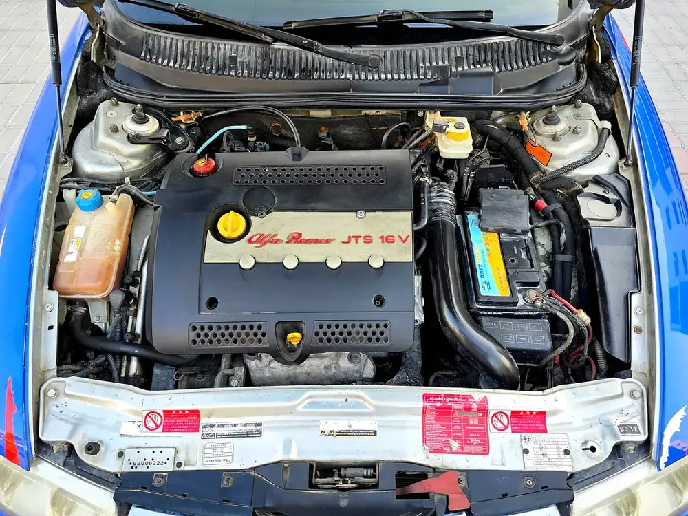 Alfa Romeo 156 2002 | JTS 16V Engine | 5 Speed Manual | Momo Steering | Bride Seat | Japan Import - Image 20