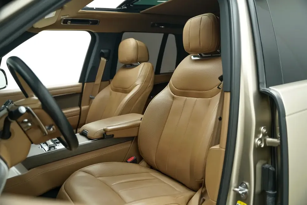 2023 RANGE ROVER HSE P530 WITH WARRANTY AND SERVICE CONTRACT - Image 10
