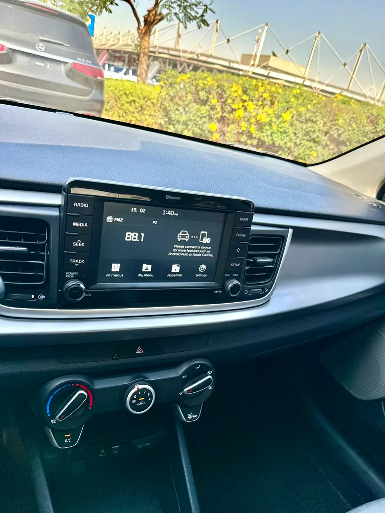 GCC Specs Kia Rio EX, 2021 - Image 4