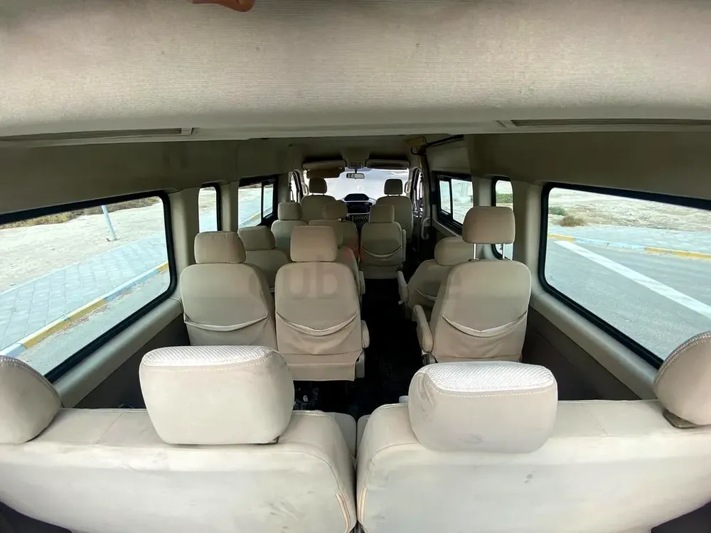 Maxus v80 15 seater nice passenger van - Image 13