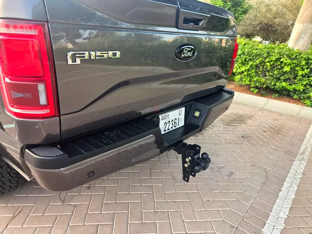 Ford F-150 Lariat 2017 GCC Specs | Low Mileage | Pristine Condition - Image 12