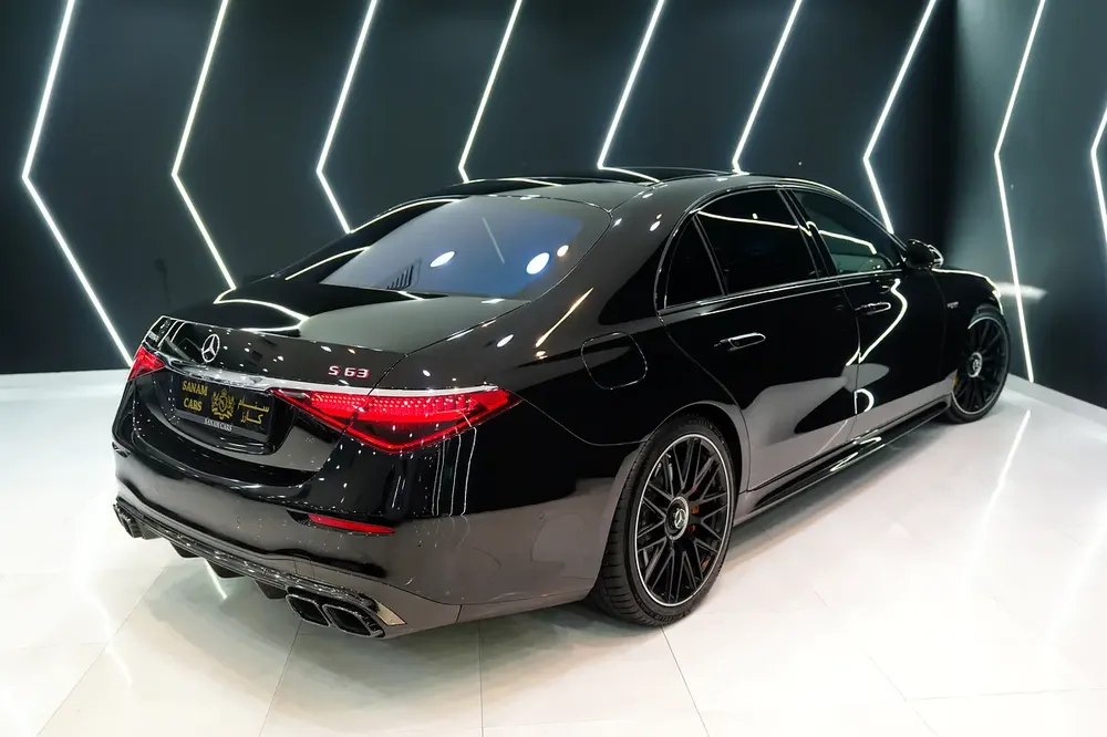 2024 S63 AMG E Performance, BRAND NEW, Carbon Exterior Pack, Ceramic Brakes, Gargash Warranty!! - Image 13