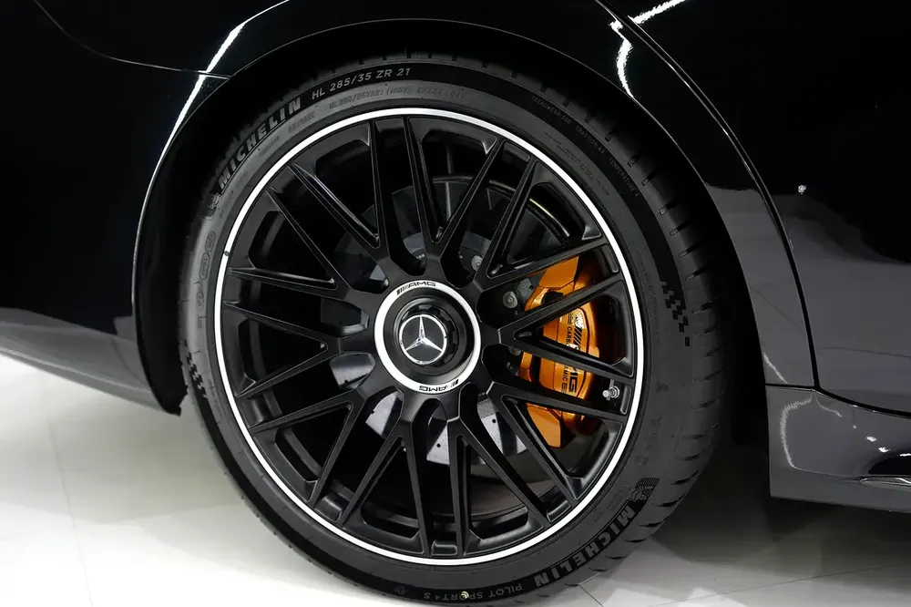 2024 S63 AMG E Performance, BRAND NEW, Carbon Exterior Pack, Ceramic Brakes, Gargash Warranty!! - Image 15