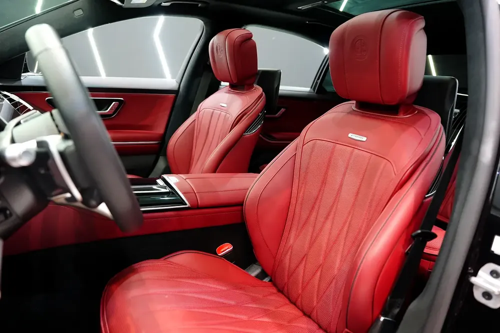 2024 S63 AMG E Performance, BRAND NEW, Carbon Exterior Pack, Ceramic Brakes, Gargash Warranty!! - Image 5