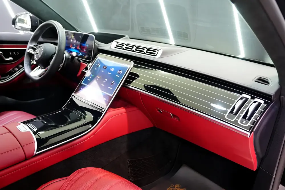 2024 S63 AMG E Performance, BRAND NEW, Carbon Exterior Pack, Ceramic Brakes, Gargash Warranty!! - Image 6