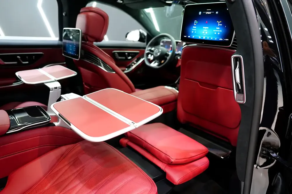 2024 S63 AMG E Performance, BRAND NEW, Carbon Exterior Pack, Ceramic Brakes, Gargash Warranty!! - Image 9