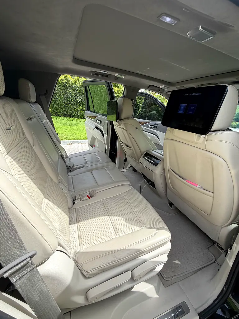 Cadillac Escalade Sport Platinum GCC Specs 8 SEATS - Image 5