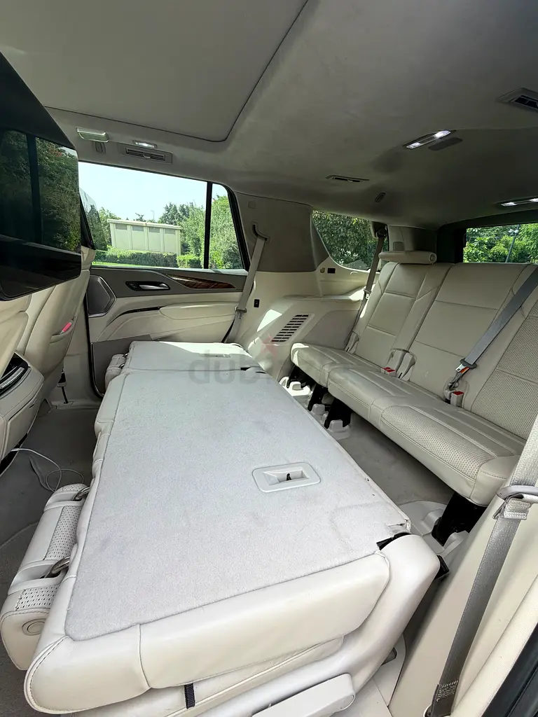 Cadillac Escalade Sport Platinum GCC Specs 8 SEATS - Image 6