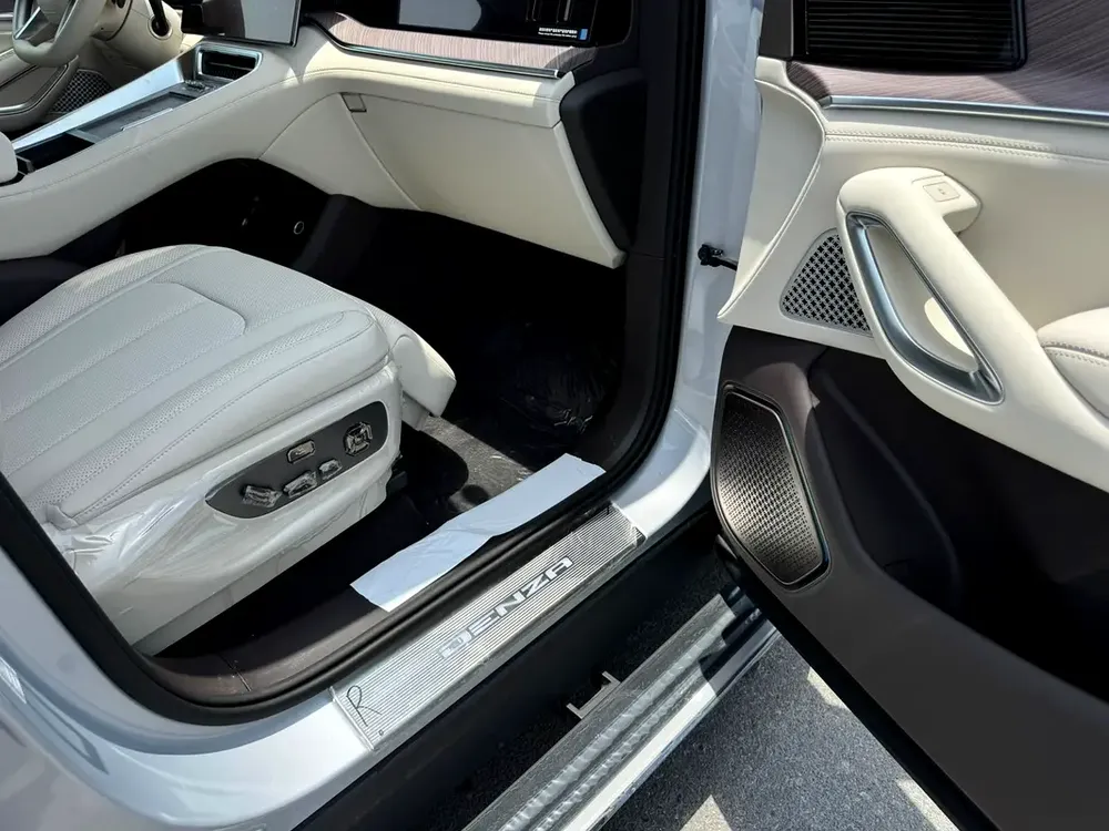 Denza N9 Flagship 2025 Chinese Specs - Luxury Electric SUV - Image 13