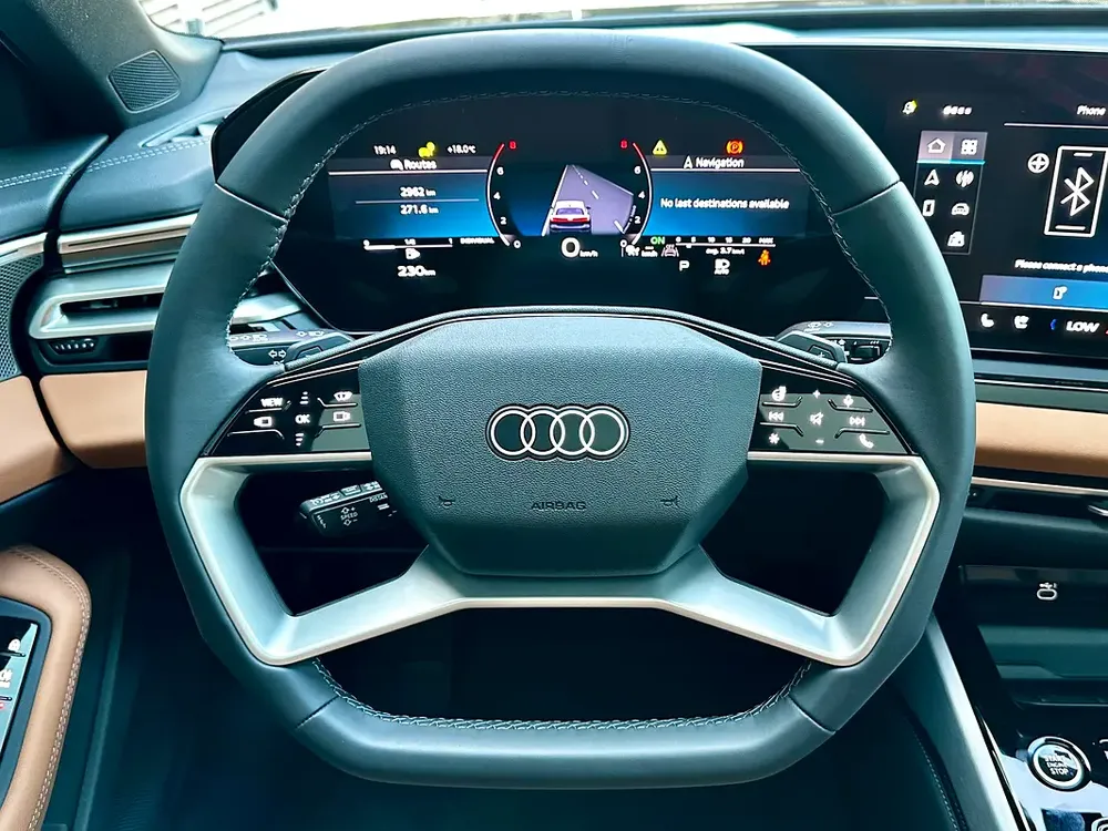AUDI A5 40TFSI Quattro S-LINE 2025 - Image 10